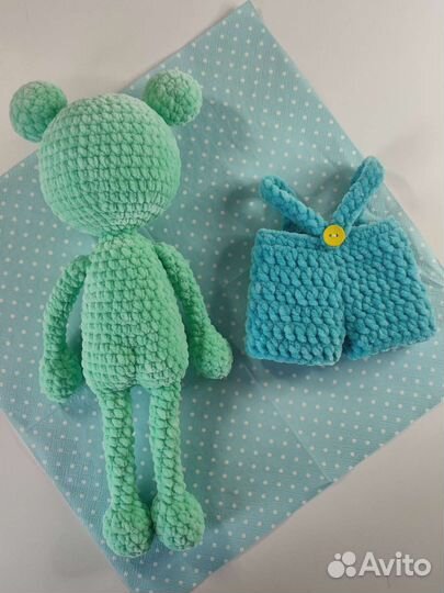 Вязаный лягушонок