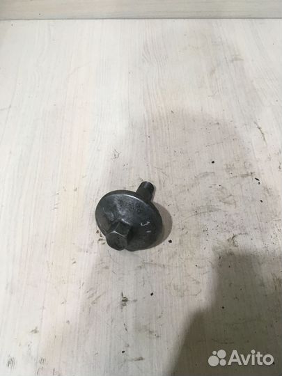 Крышка масляного радиатора Ауди А6 С5 2.5 AKN AFB