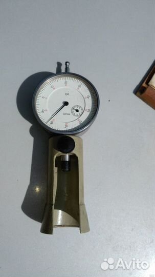 Измеритель зазоров клапанов с часовым микрометром