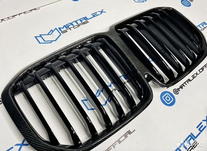 Решетка радиатора BMW X7 G07 карбон