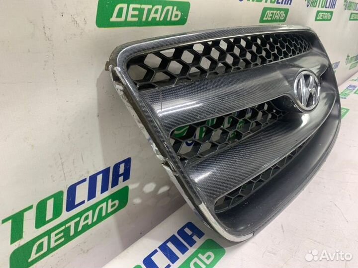 Решетка радиатора передняя Hyundai Santa Fe