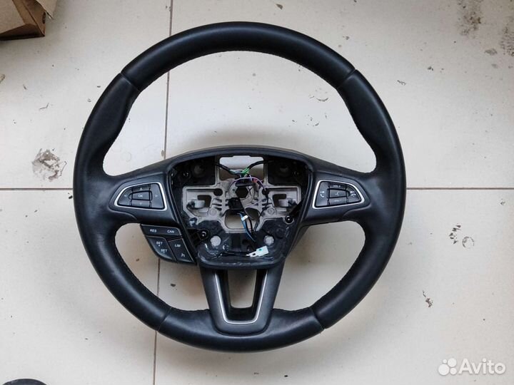 Руль ford kuga 2, focus 3 рестайл обогрев
