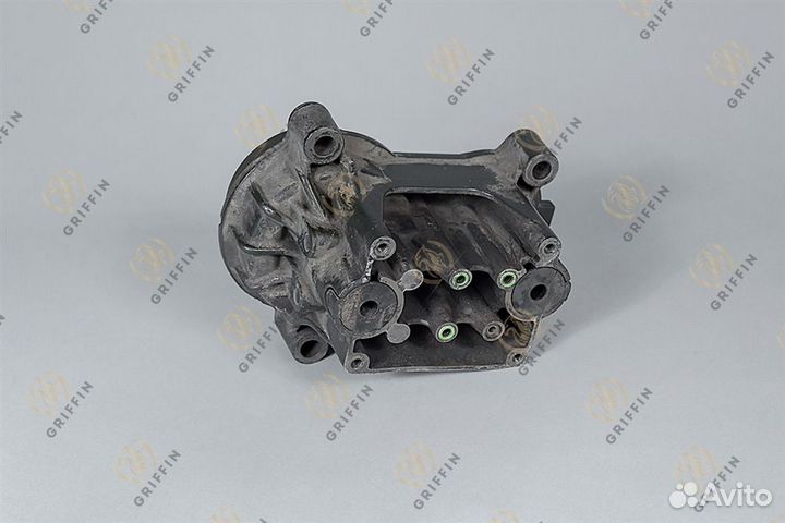 Корпус цилиндра управления кпп (с проточкой внутри под крепление датчика) GRS 895R (Б/У) Scania