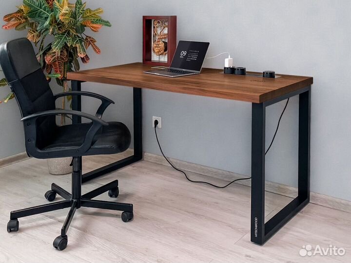 Стол для компьютера Workstation