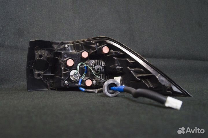 Фонарь задний Toyota rav4 50