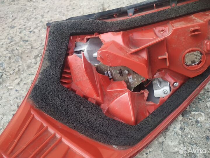 Фонарь задний Toyota Rav4 2006-2012 правый