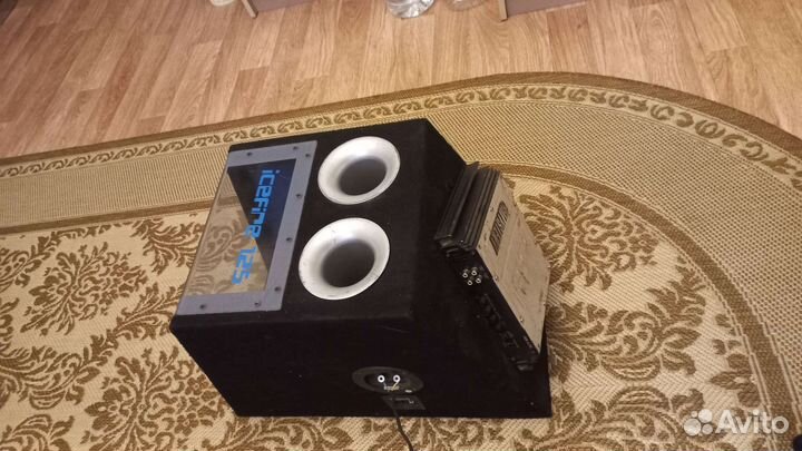 Сабвуфер автомобильный