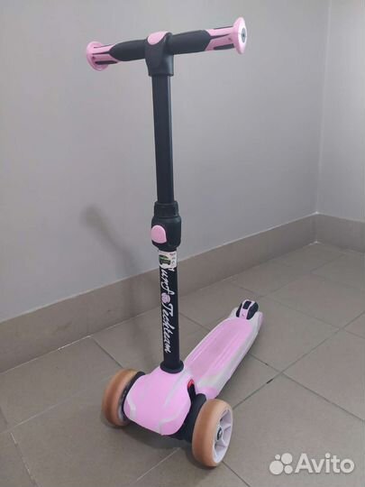 Самокат детский трехколесный
