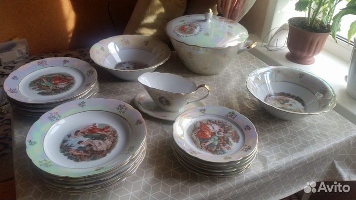 Сервиз Мадонна (чайный и столовый)