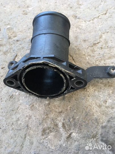 Фланец системы охлаждения Peugeot 406 8B XUD9TE