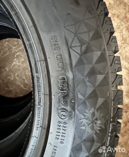 Continental ContiVikingContact 7 235/60 R18 107T