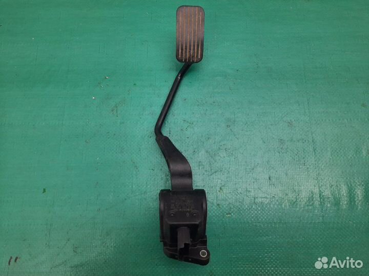 Педаль газа Peugeot Partner