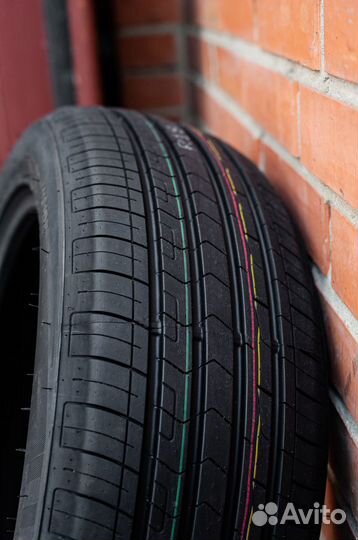 Zmax Zealion 245/45 R17 99W