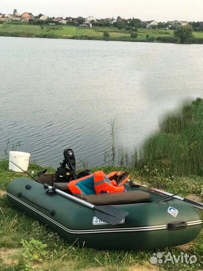 Надувная лодка пвх б