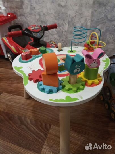 Развивающий стол