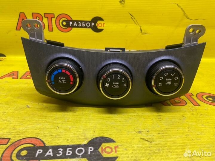 Блок управления климат-контролем Hyundai Elantra