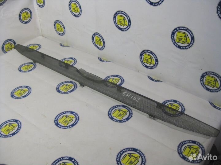 Сетка решетки радиатора верхняя 1875846 scania, P