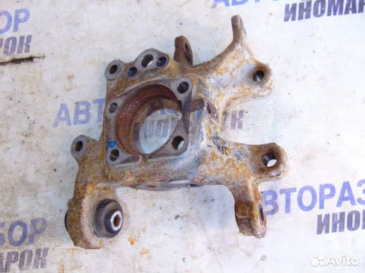 Кулак поворотный задний правый для Toyota RAV 4 2