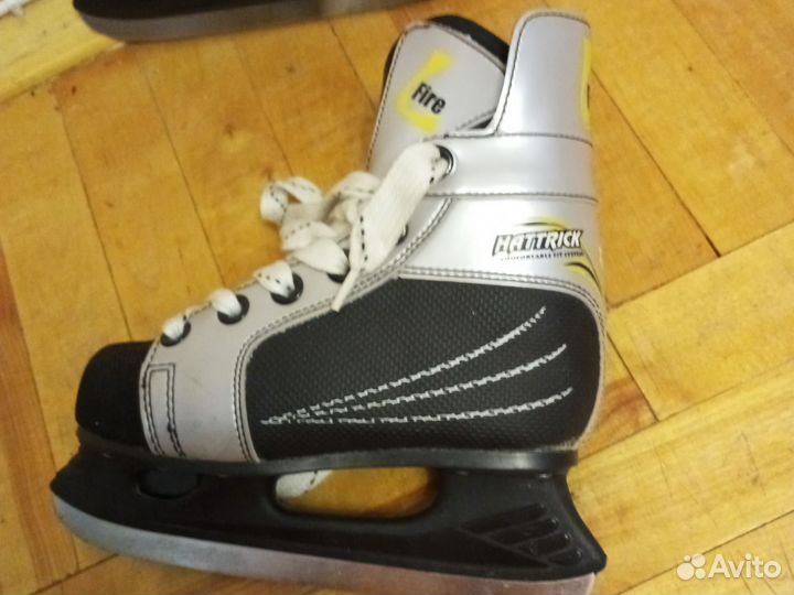 Коньки хоккейные детские 30 размер