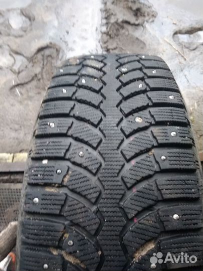 Bridgestone Blizzak Spike-01 245/70 R16 107T