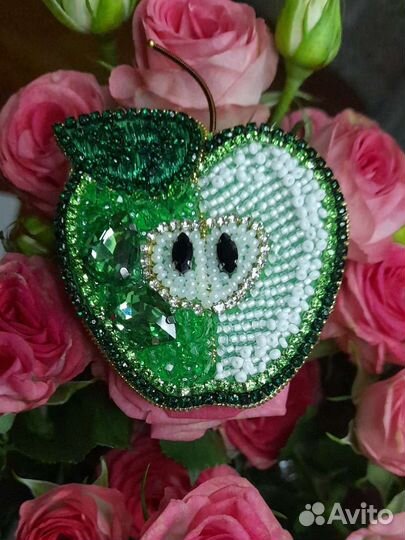 Брошь украшение