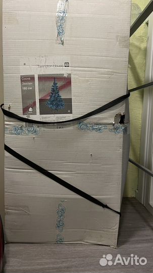 Елка искусственная (сосна) + новогодние украшения