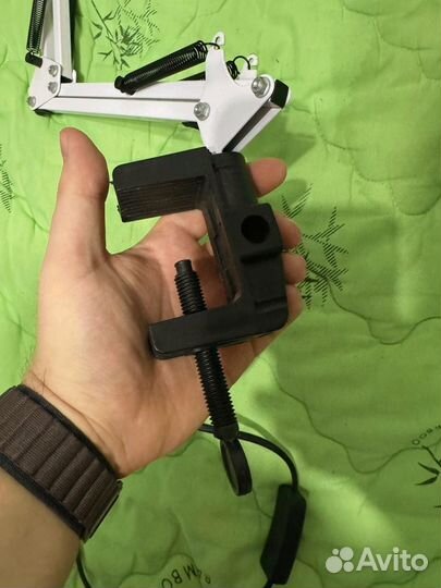 Настольная лампа