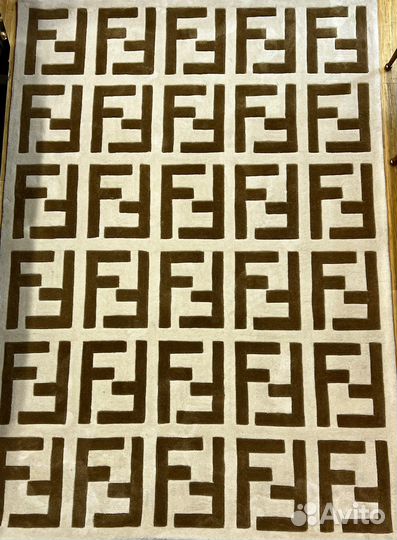 Ковер Fendi