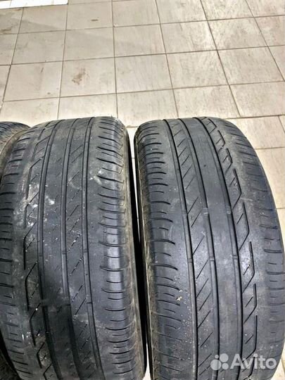 Bridgestone Turanza T001 225/55 R17