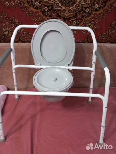 Санитарный стул туалет