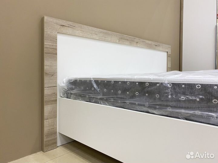 Кровать 1,6м