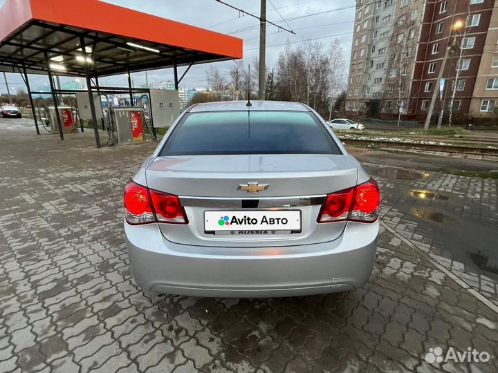 Chevrolet Cruze 1.6 МТ, 2010, 208 000 км