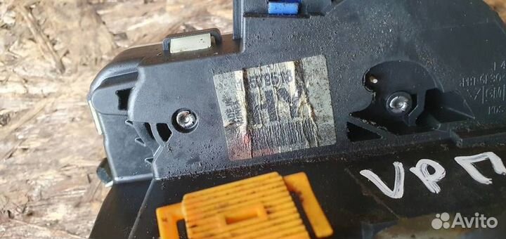 Замок двери передней левой Opel Mokka 2012-2019