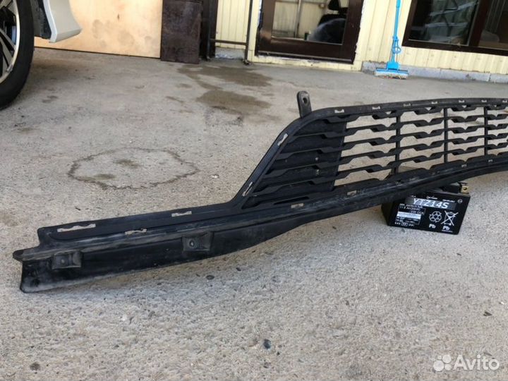 Решетка в бампер нижняя Kia Rio G4FC 2014