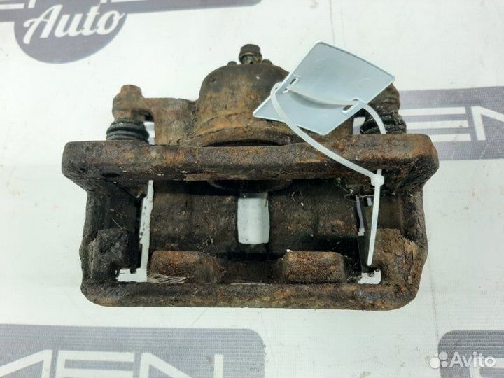 Суппорт передний правый Honda Civic 8 Viii 4D FD1