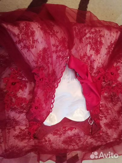 Вечернее платье