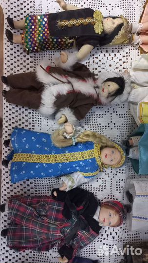 Куклы фарфоровые