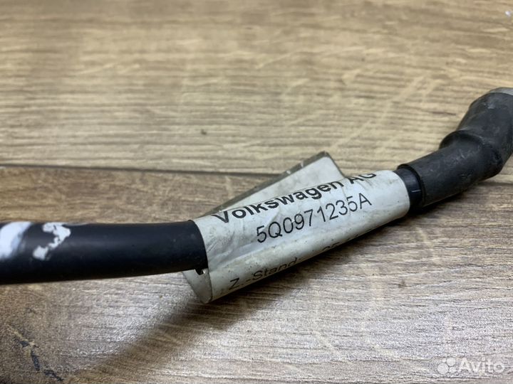 Skoda Octavia A7 Клемма аккумулятора минус