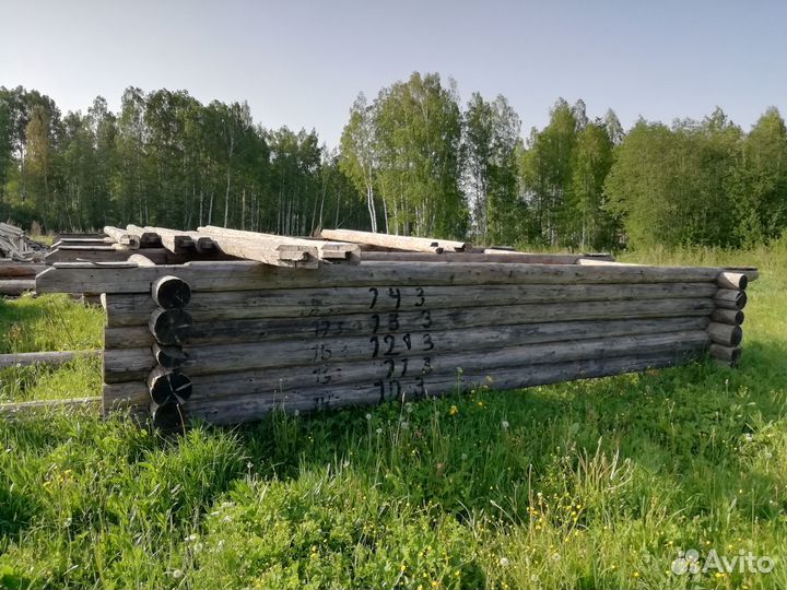 Бревенчатый сруб для двора