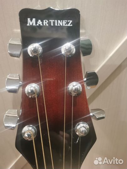 Акустическая гитара martinez