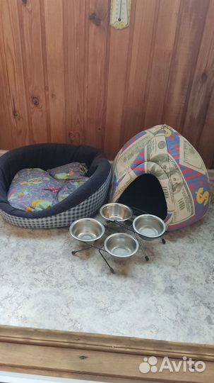 Лежанки, домики, кормушки вещи для собачки
