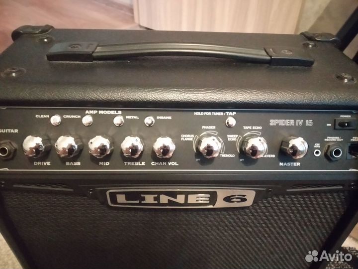Гитарный комбоусилитель line 6 spider iv 15