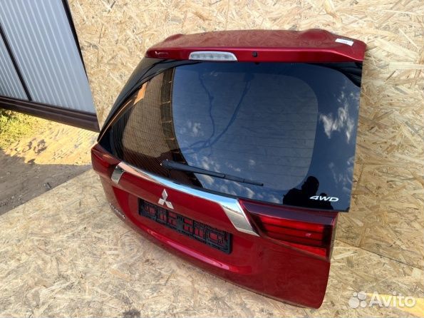 Крышка багажника Мицубиши Аутлендер 3