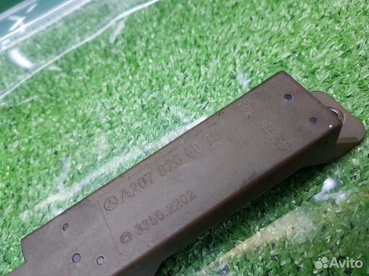 Антенна Keyless Go Mercedes-Benz E W212 M272.980