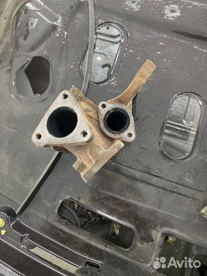 Кронштейн турбины audi А6 С6 3.0 TDI