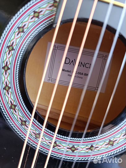 Акустическая гитара