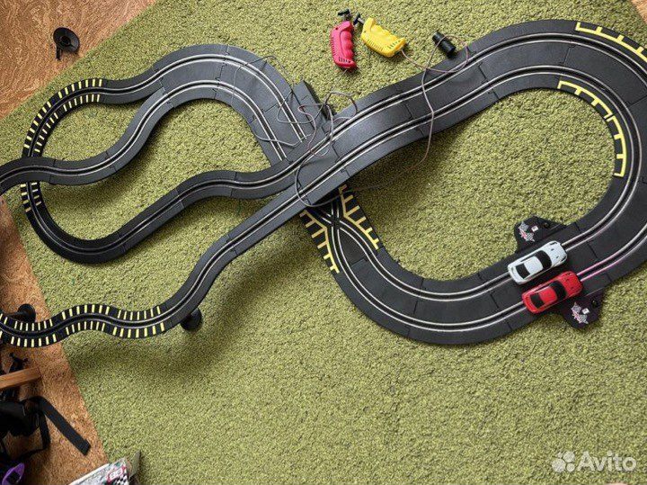 Автотрек с машинками и пультом