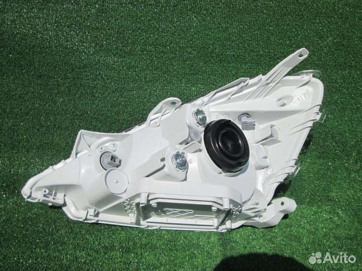 Фара правая Toyota Allion ZZT240