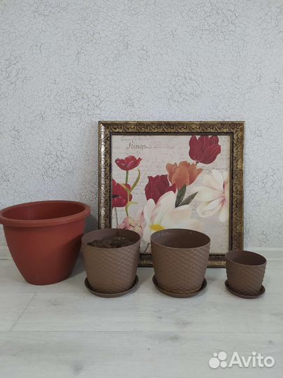 Горшки, кашпо, картины, предметы интерьера