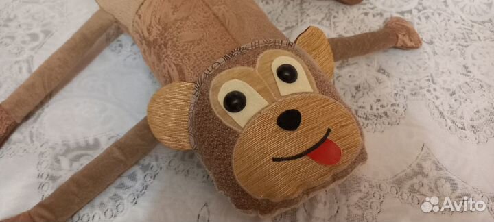 Подушки-игрушки зайцы, коты и др